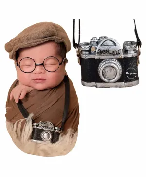 Babymoon Metal Camera Photoshoot Prop - Black