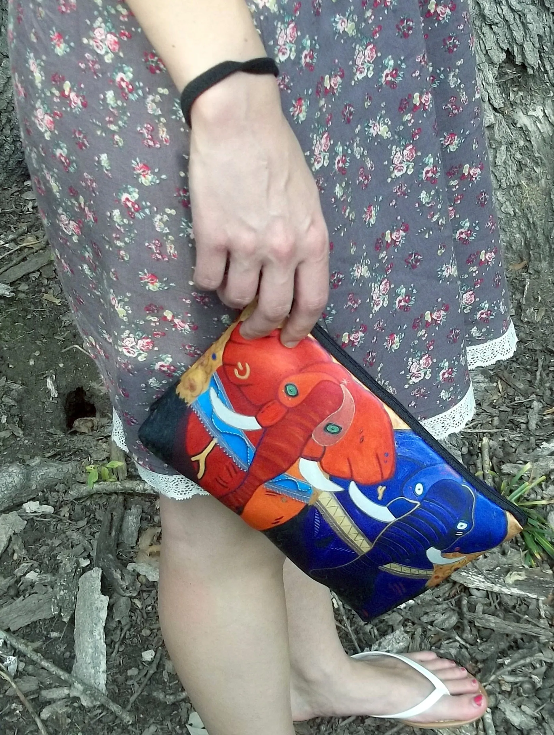 Bongo Paw Pouch- Midnight Phantom
