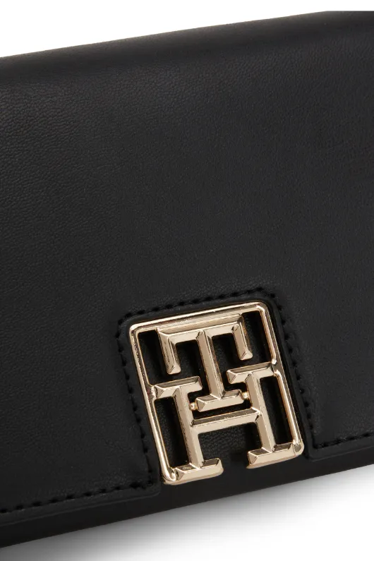 Chain Strap Small Crossover Bag