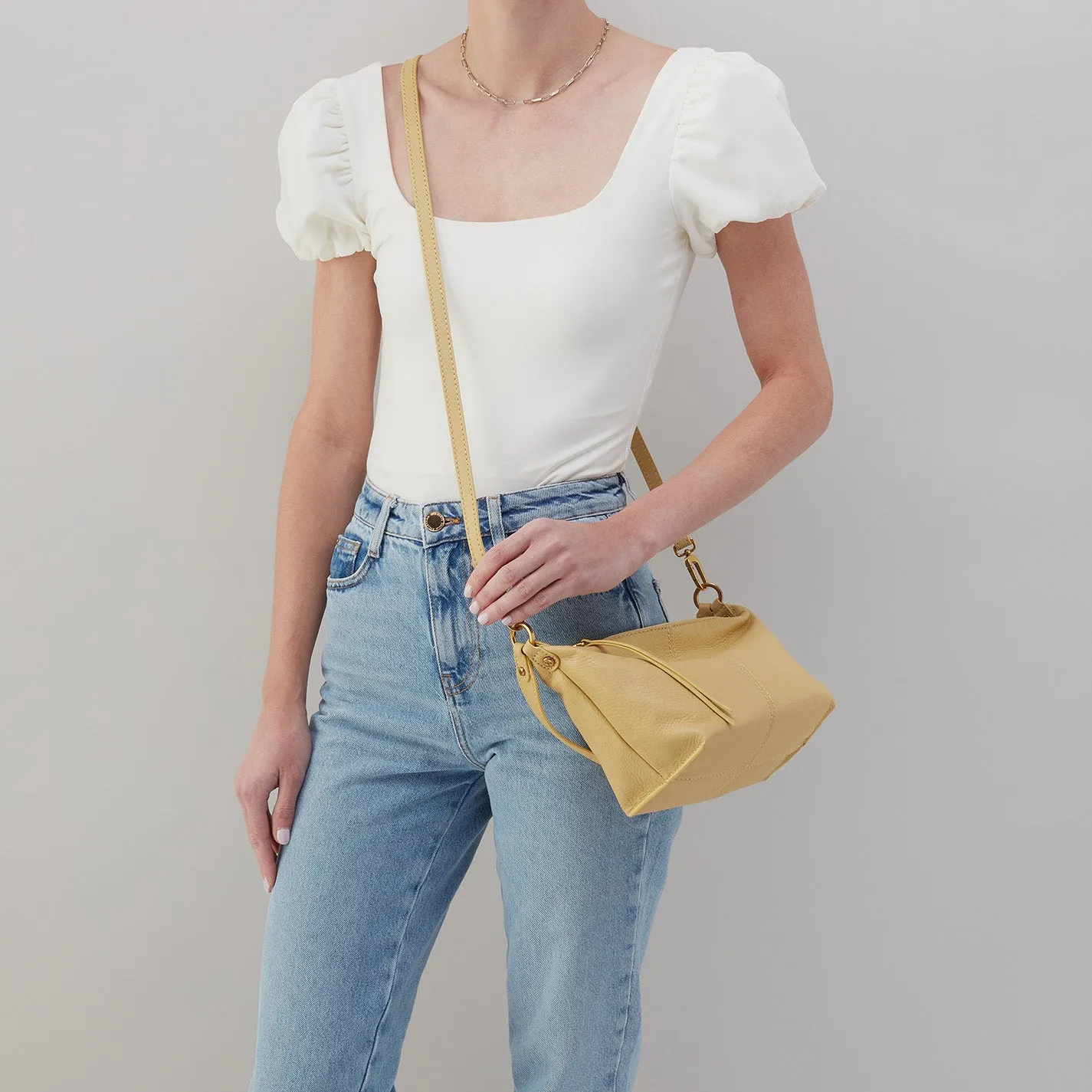 Laguna Crossbody in Pebbled Leather - Flax