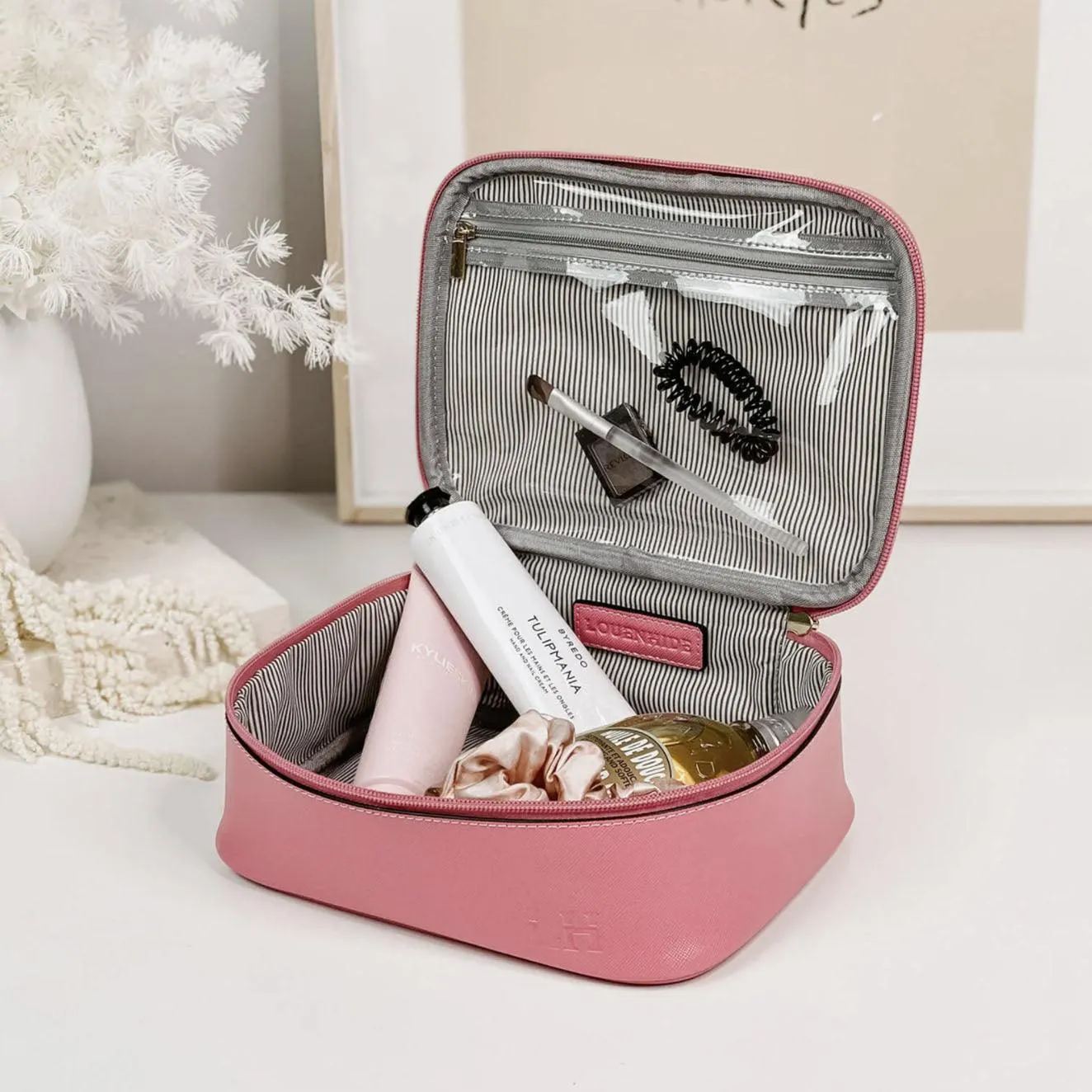 Priscilla Cosmetic Case | Bubblegum Pink