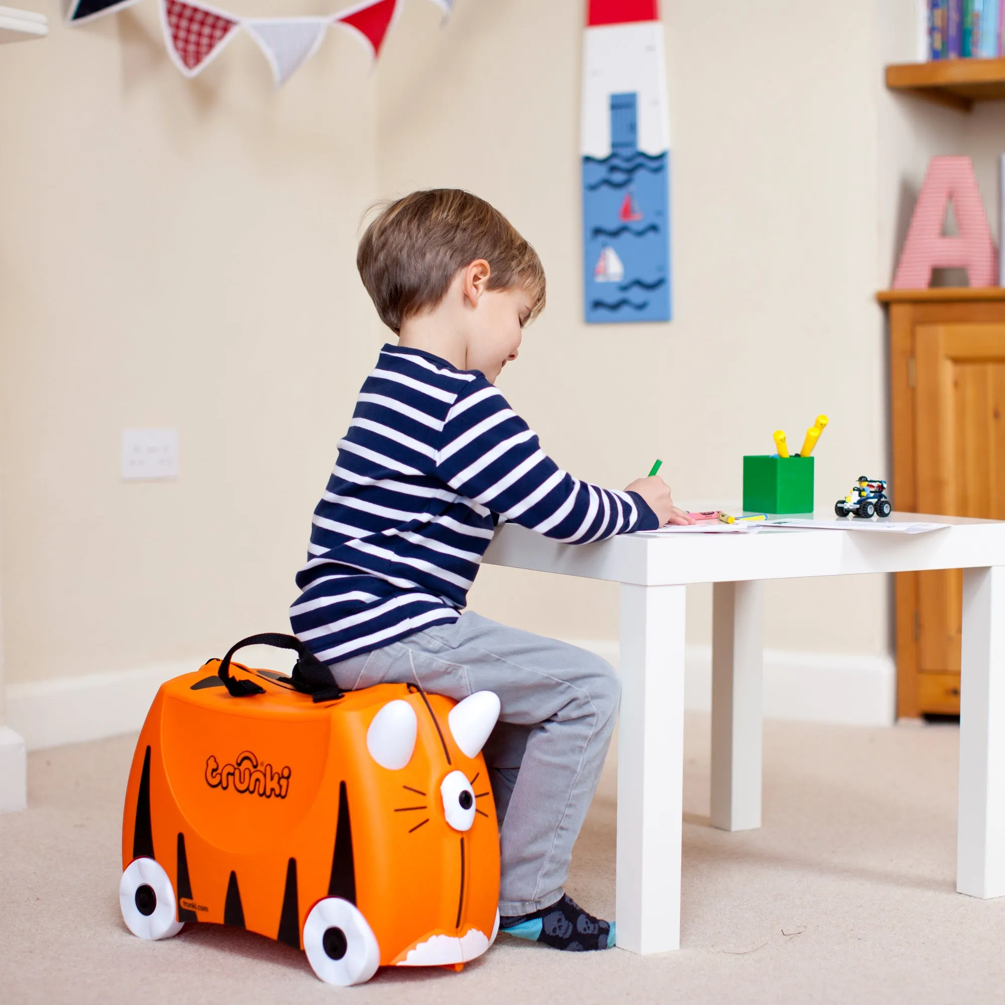 Trunki Ride On Suitcase - Tipu Tiger (81555) (Open Box)